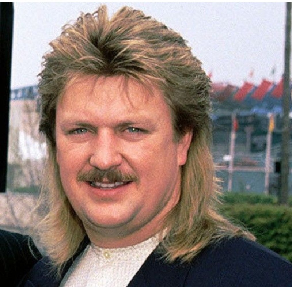did joe diffie smoke cigarettes On This Day  December 28, 1958  was born in Tulsa, Oklahoma. Diffie was a country singer/songwriter who recorded hits like Prop Me Up Beside the Jukebox (1993) and  Joe Diffie, Wry Country Traditionalist,